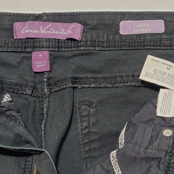 Gloria Vanderbilt Gabby Skimmer Crop Jeans (14) - Picture 6 of 10